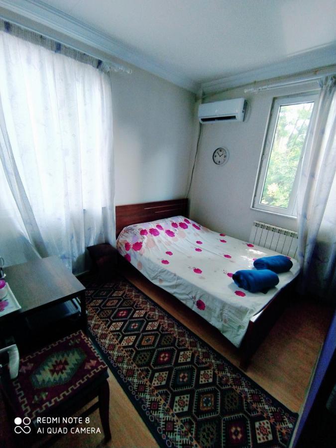 Auberge de jeunesse Rose House à Tbilissi Extérieur photo